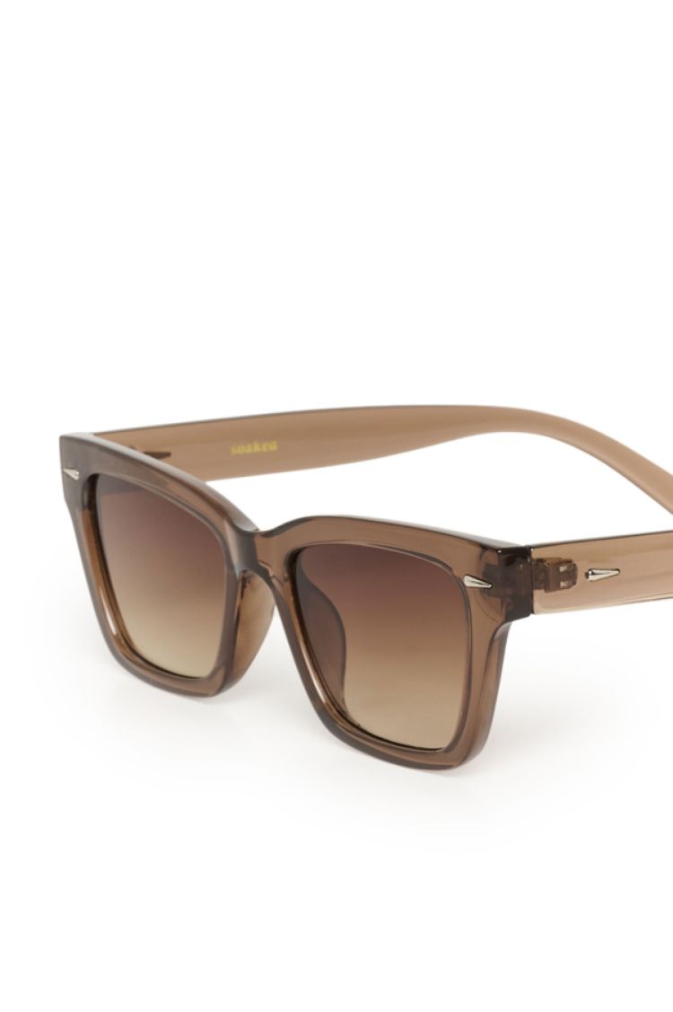 Soaked In Luxury 19147 Bruin