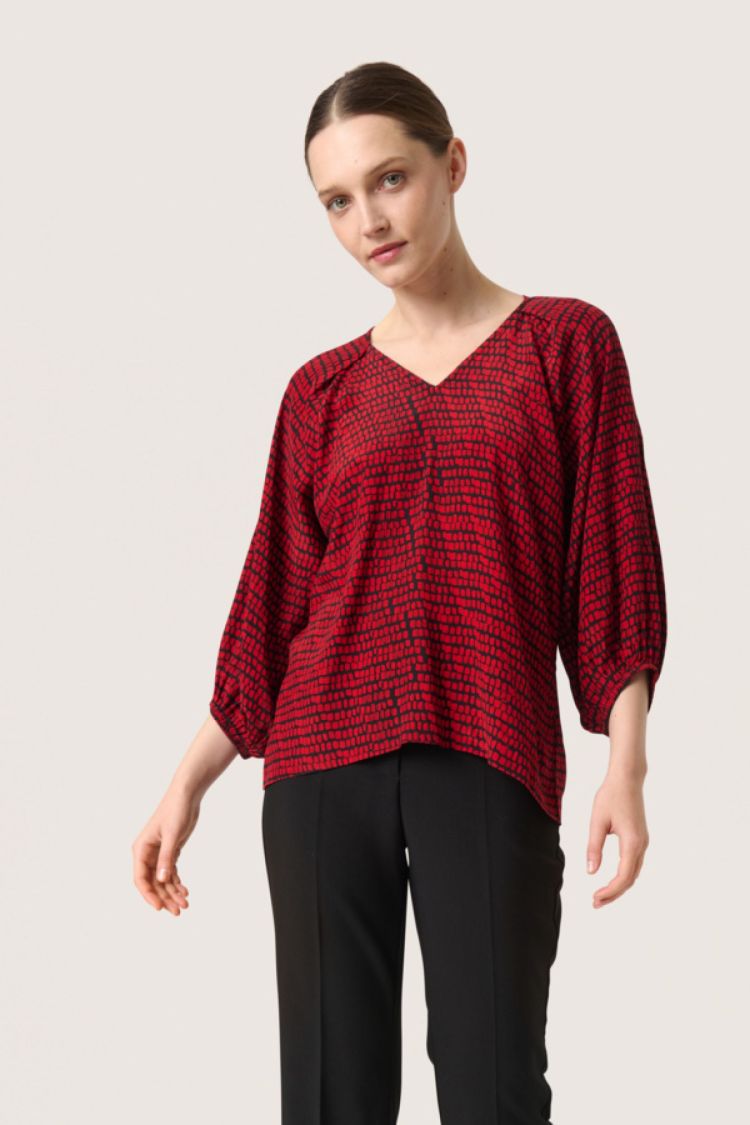 Soaked In Luxury  SLAlize Blouse Rood