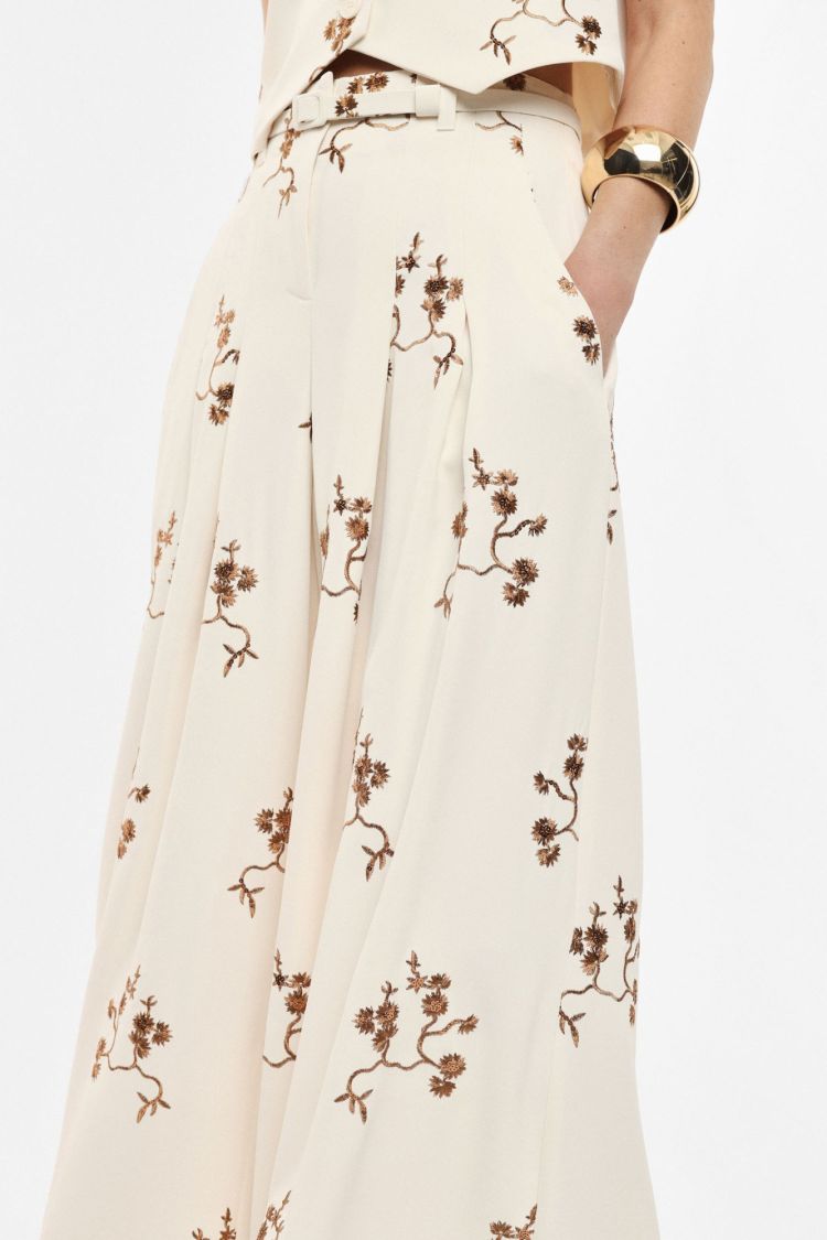 Imperial 18844  Ecru