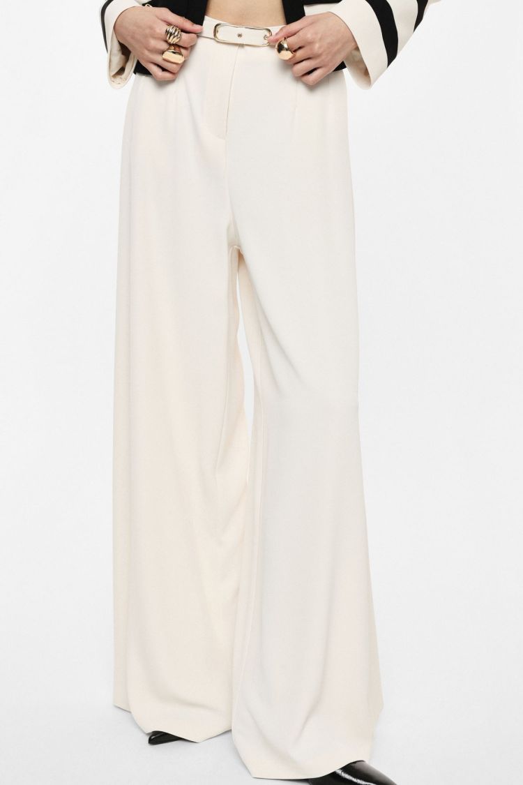 Imperial 19573  Ecru