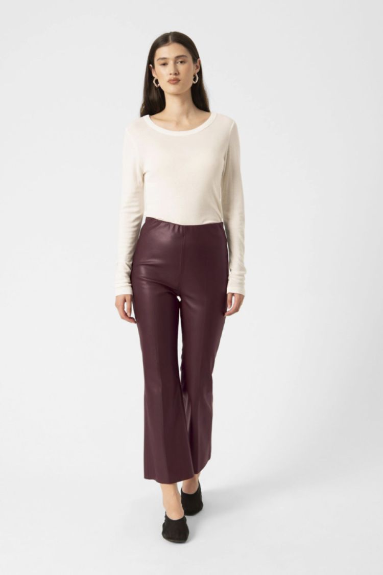 Soaked In Luxury 17932 Flare Bordeaux