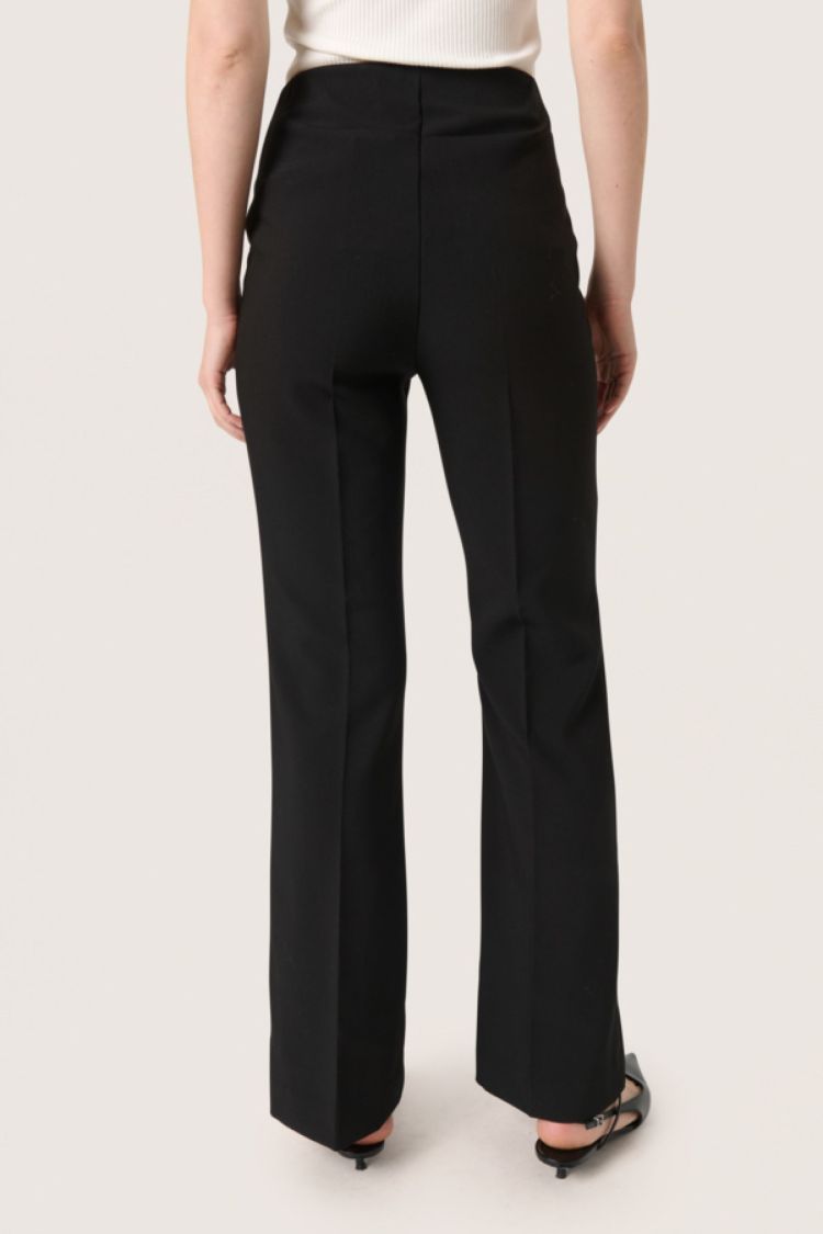 Soaked In Luxury 17933 Flare Zwart