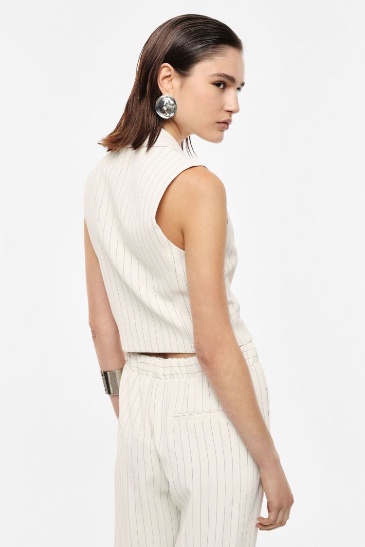 Imperial 18523  Ecru