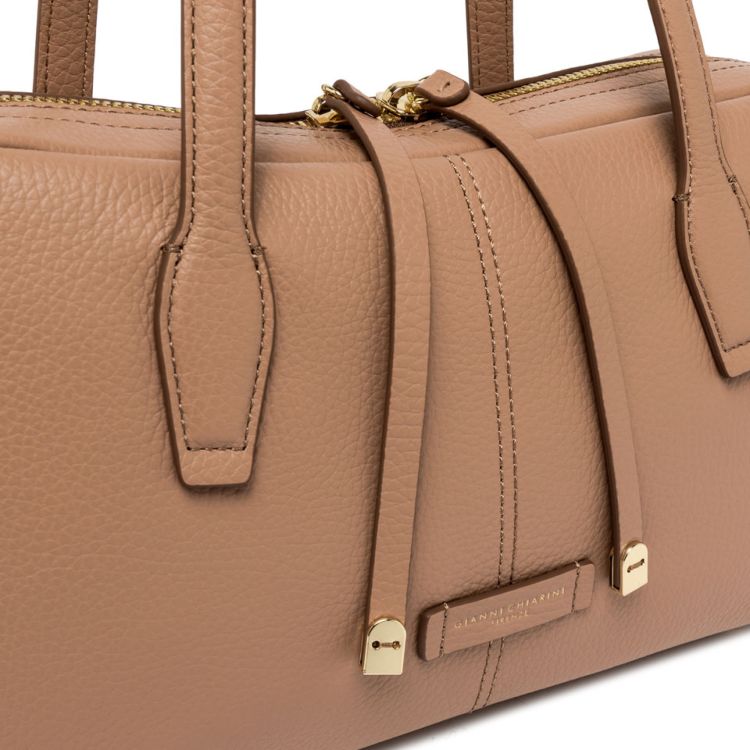 Gianni Chiarini 18629  Camel