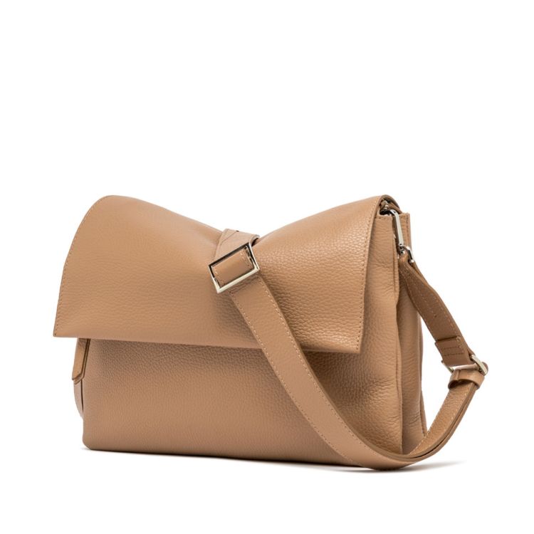 Gianni Chiarini 18631  Camel