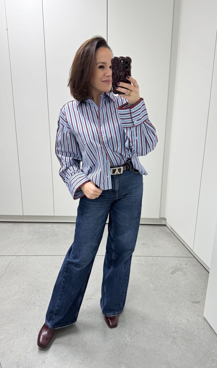 Y.a.s.  26039181 Licht Blauw