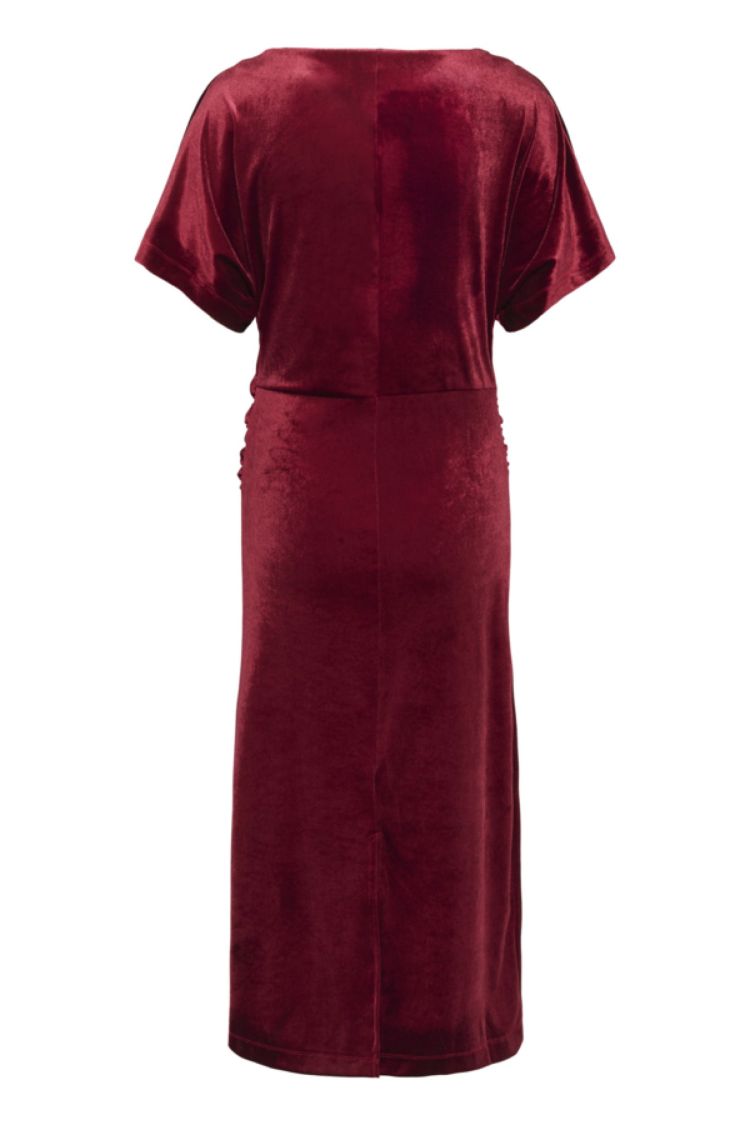 Soaked In Luxury 17956  Rood