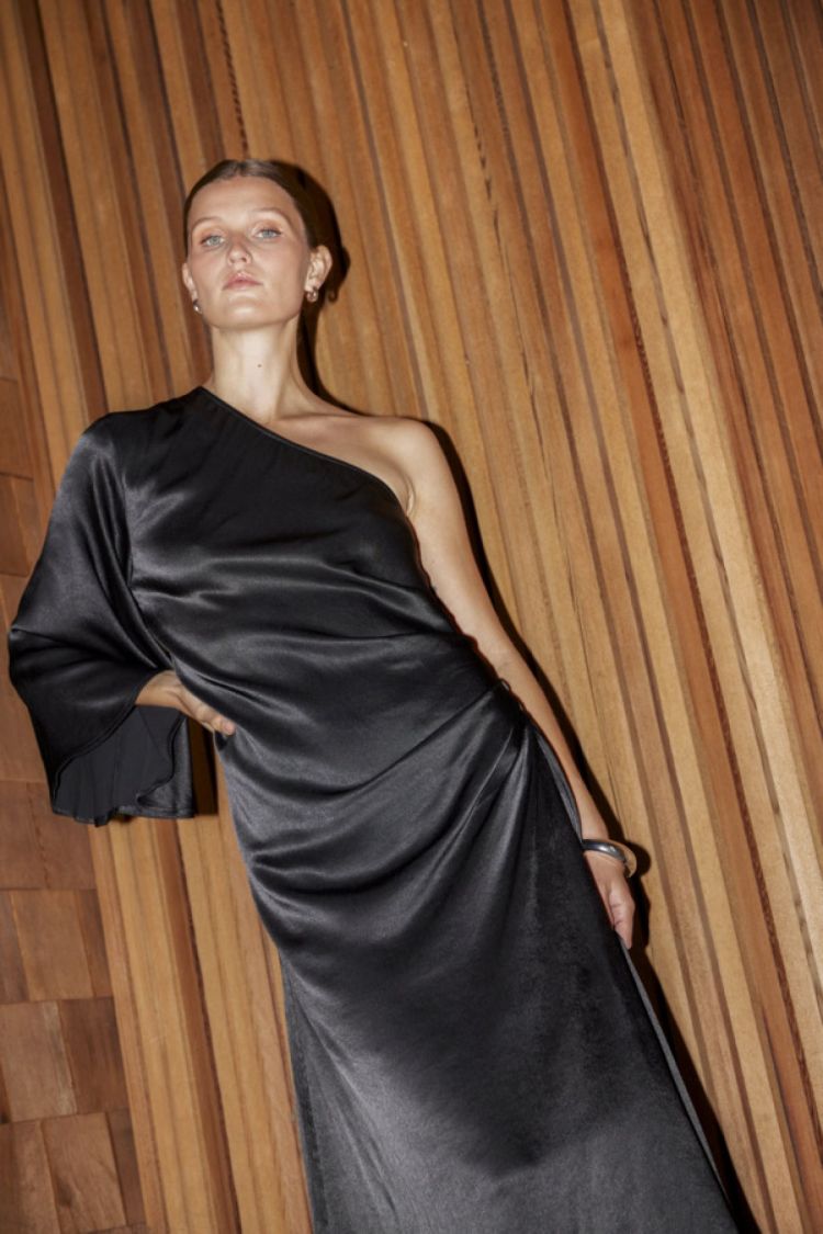 Soaked In Luxury 18941  Zwart