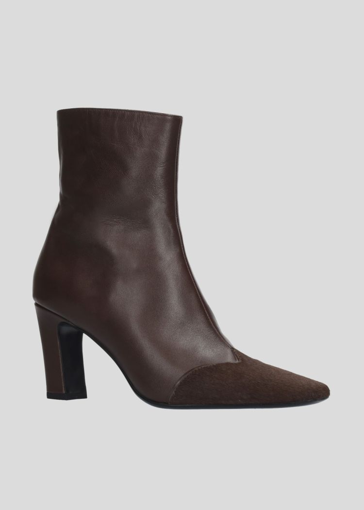 Lola Cruz 17751  Bruin