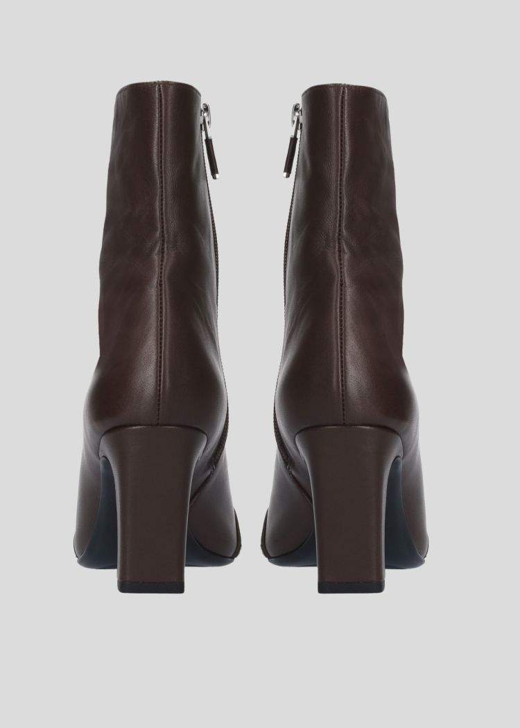 Lola Cruz 17751  Bruin