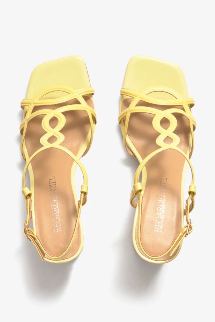 Regarde Le Ciel 18864  Geel