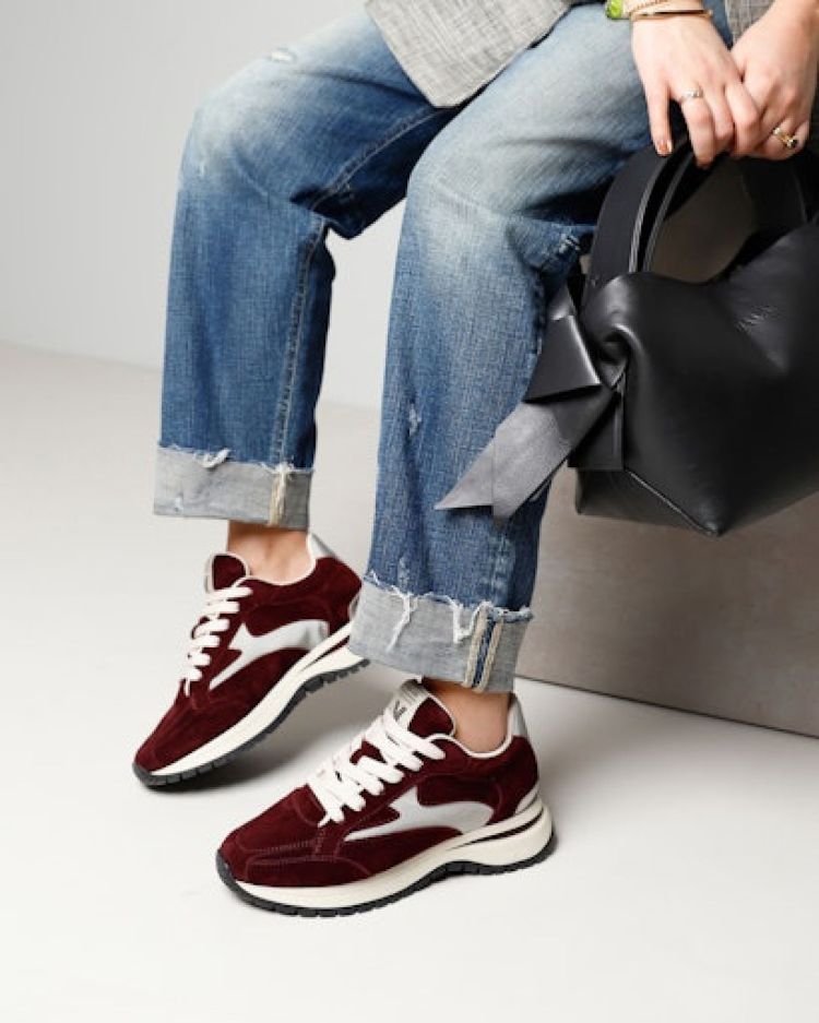 Via Vai 17558  Bordeaux