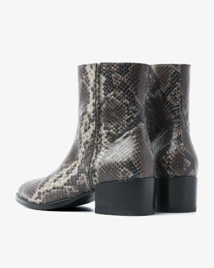 Via Vai 17553  Print