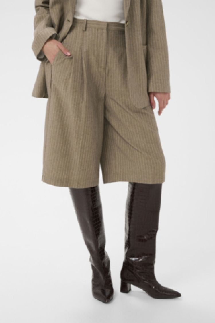 Soaked In Luxury 18935  Taupe